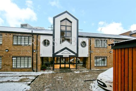 Sail Loft Court, 10 Clyde Square, E14 7TA - Photo 2