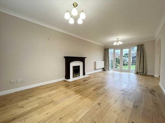 4 bedroom detached house to rent - Photo 1