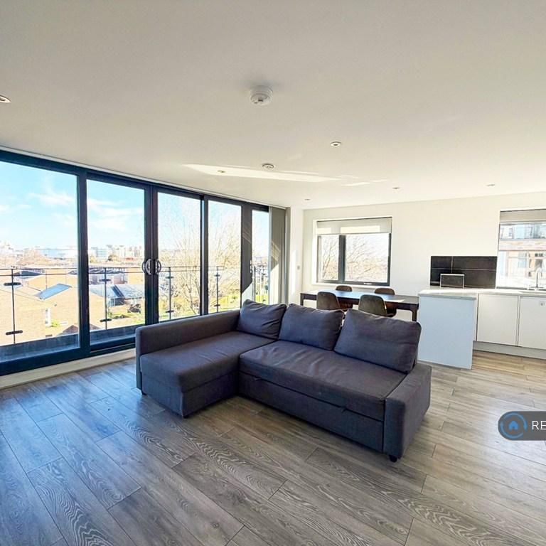 3 bedroom penthouse to rent - Photo 1