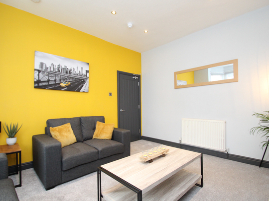 An Awesome Houseshare share for Rent in Leeds Room 1 - Photo 1