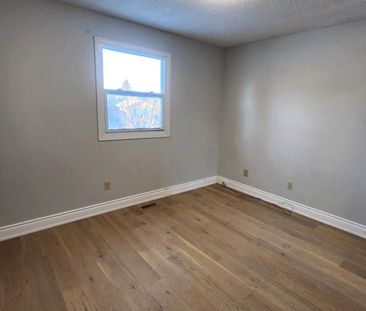 For Lease - 200 Forsyth Road Unit# Upper, Newmarket, Ontario - Photo 5