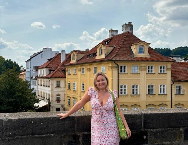 Pädagogin mit unbefristetem Vertrag sucht 1,5–2-Zimmer-Wohnung - Photo 1