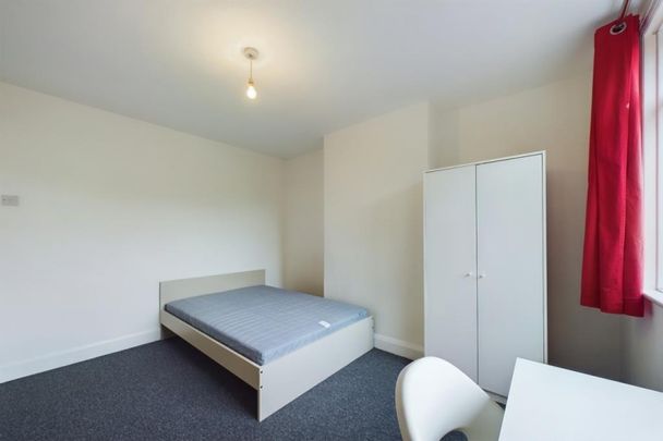 3 bedroom House To Let - Photo 1