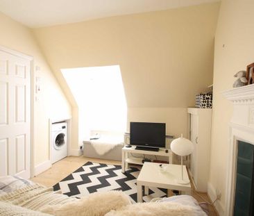 Studio to rent - Photo 6