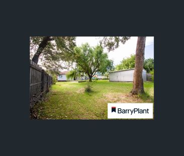 Charming Home Ready to Go! - Photo 3