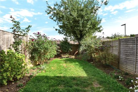 Badger Close, Guildford, Surrey, GU2 9PJ - Photo 5