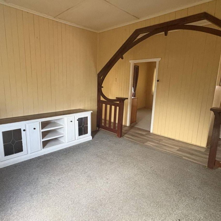 Country Living – Charming Queenslander - Photo 1