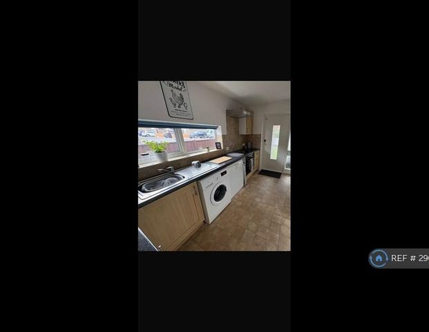 3 bedroom bungalow to rent - Photo 1