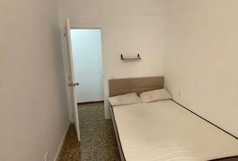 Travessera de Gràcia, Barcelona, Catalonia 08027