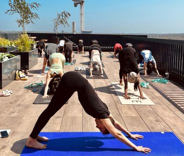 Studio to rent - Photo 1