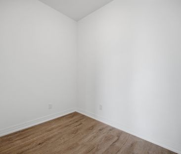 For Lease - 3285 Carding Mill Trail Unit# 407, Oakville, Ontario - Photo 4
