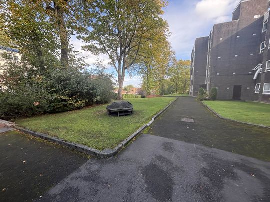 Hilltop Court, Manchester - Photo 1