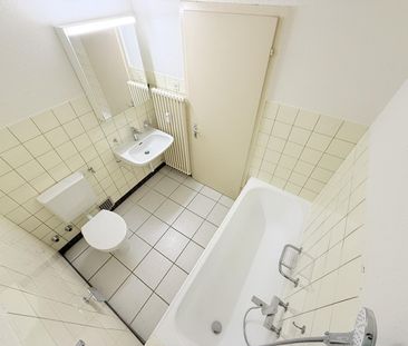 Charmantes Altbau-Bijou in der historischen St. Alban-Vorstadt - Photo 2