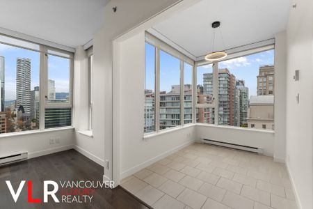 Penthouse in Downtown Vancouver, BC - Photo 5