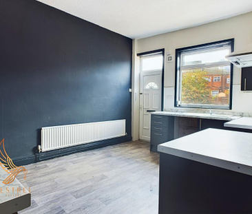 3 bedroom terraced house to rent - Photo 4