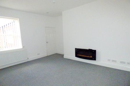 3 bed flat to rent in Prince Consort Road, Gateshead, NE8 - Photo 5