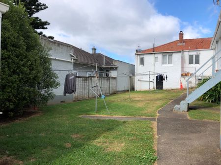 MOVE TO MOUNT EDEN - Photo 2