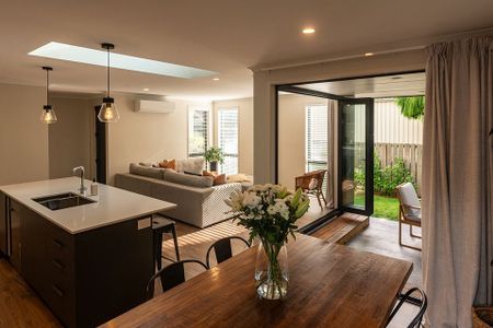 Modern Lynmore Home Near the Forest - Photo 3