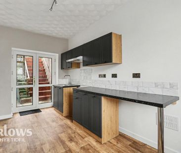 3 bedroom terraced house to rent - Photo 4