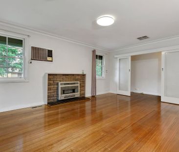 Lovely 3 Bedroom Family Home..... - Photo 3