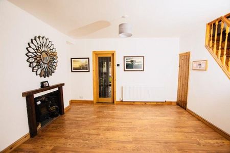 3 bedroom terraced house to rent - Photo 4