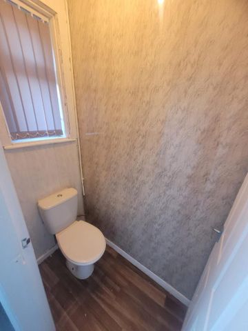 3 bedroom end of terrace house to rent - Photo 5