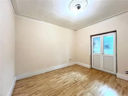 Hickling Road, Ilford - Photo 2