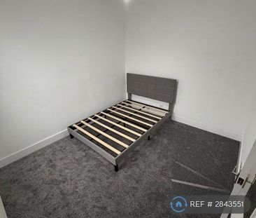 4 bedroom terraced house to rent - Photo 1