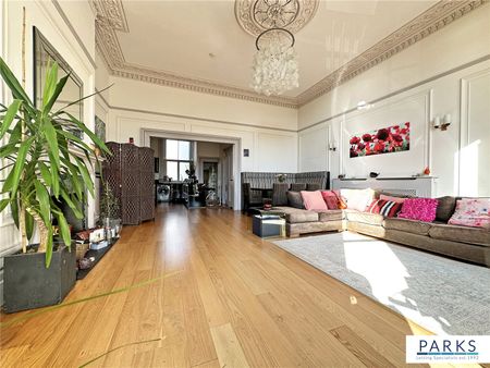 Brunswick Square, Hove, East Sussex, BN3 1EF - Photo 2