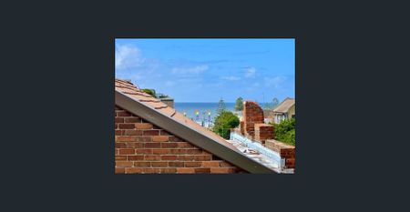 LOVELY TWO BEDROOM APARTMENT ONLY SHORT WALK TO MAROUBRA BEACH - Photo 4