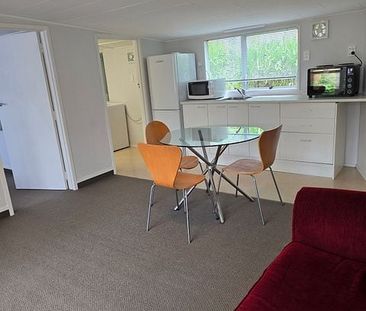 Butterfly Cottage - 1 bedroom with own Garage - Photo 2