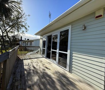 3-Bedroom Home in Prime Pakuranga Location - Photo 1