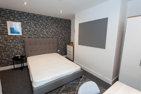 5 bedroom apartment to rent - Photo 4