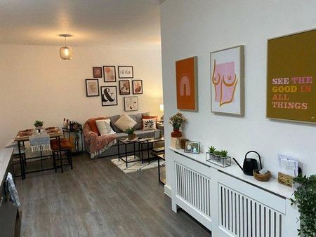 1 bedroom flat to rent - Photo 3