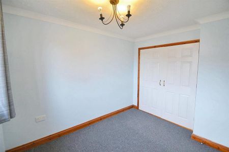 3 bedroom terraced house to rent - Photo 5