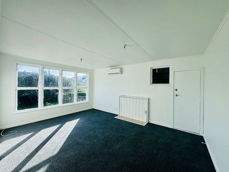 Newly renovated 1 bedroom home - Photo 2