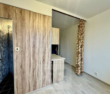Pronájem bytu 2+1 54 m² - Fotografie 2