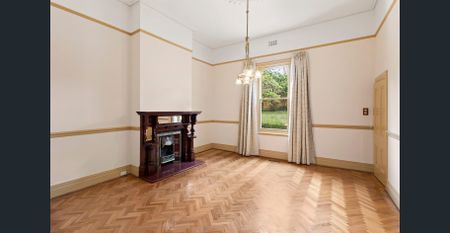 Stunning Federation Family Home - Prime Canterbury Location - Photo 2