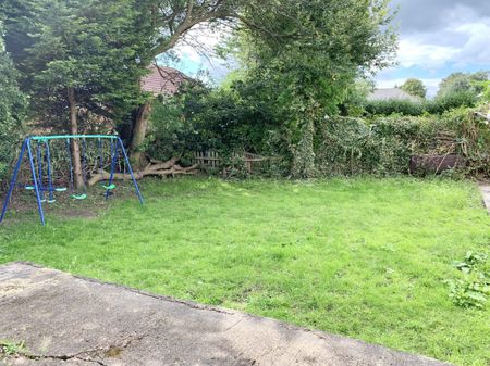 Lingfield Approach, Leeds - Photo 3