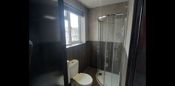 Studio Flat, Donnybrook Road, SW16 - Photo 2