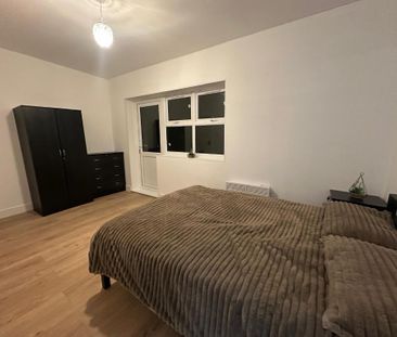 1 Bedroom Room To Rent - Photo 1