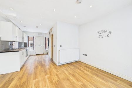 2 bedroom terraced house to rent - Photo 2