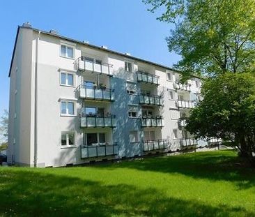 Schön geschnittene 3-R-Wohnung mit Balkon! Ideal für die kleine Fam... - Foto 1