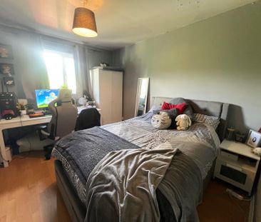 4 bedroom house to rent - Photo 3