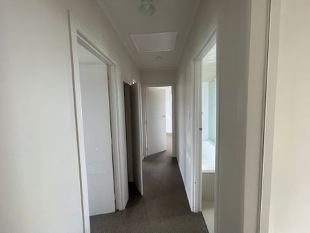 Large Family Home - Photo 4