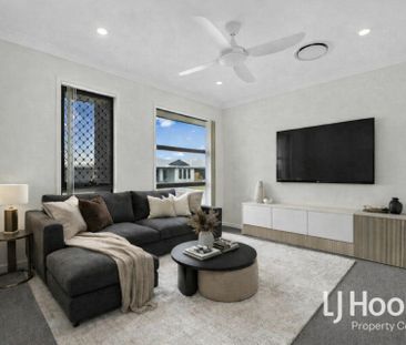 Ducted Air Conditioning - 2 x Living Zones - Near New! - Photo 2