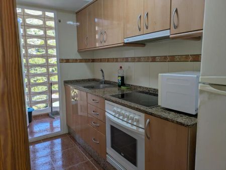 Apartamento de alquiler en Racó - Photo 2