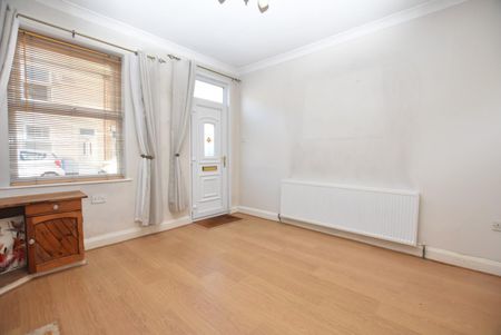 2 bedroom House To Let - Photo 5