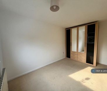 3 bedroom end of terrace house to rent - Photo 6