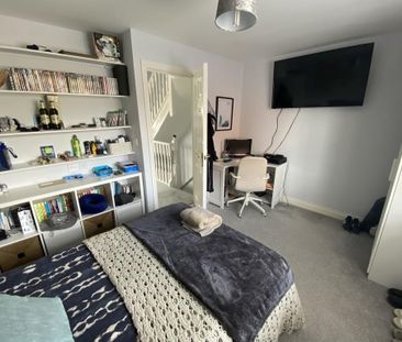 3 bedroom semi-detached house to rent - Photo 4